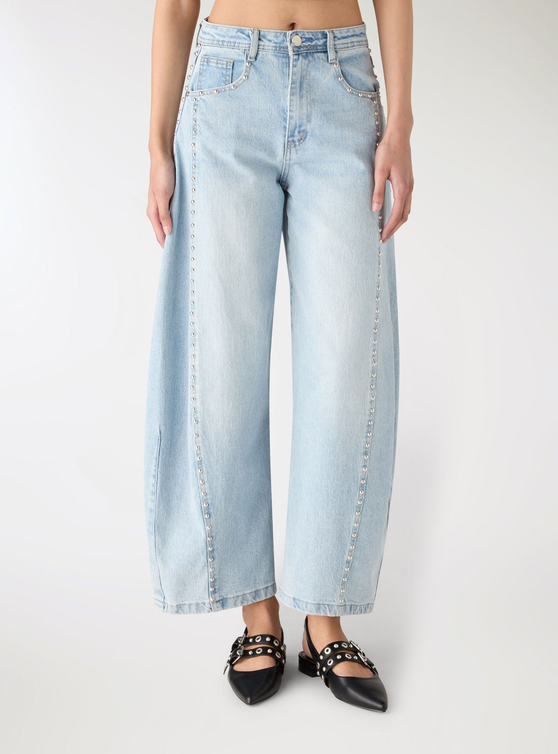 Jeans balloon con borchie