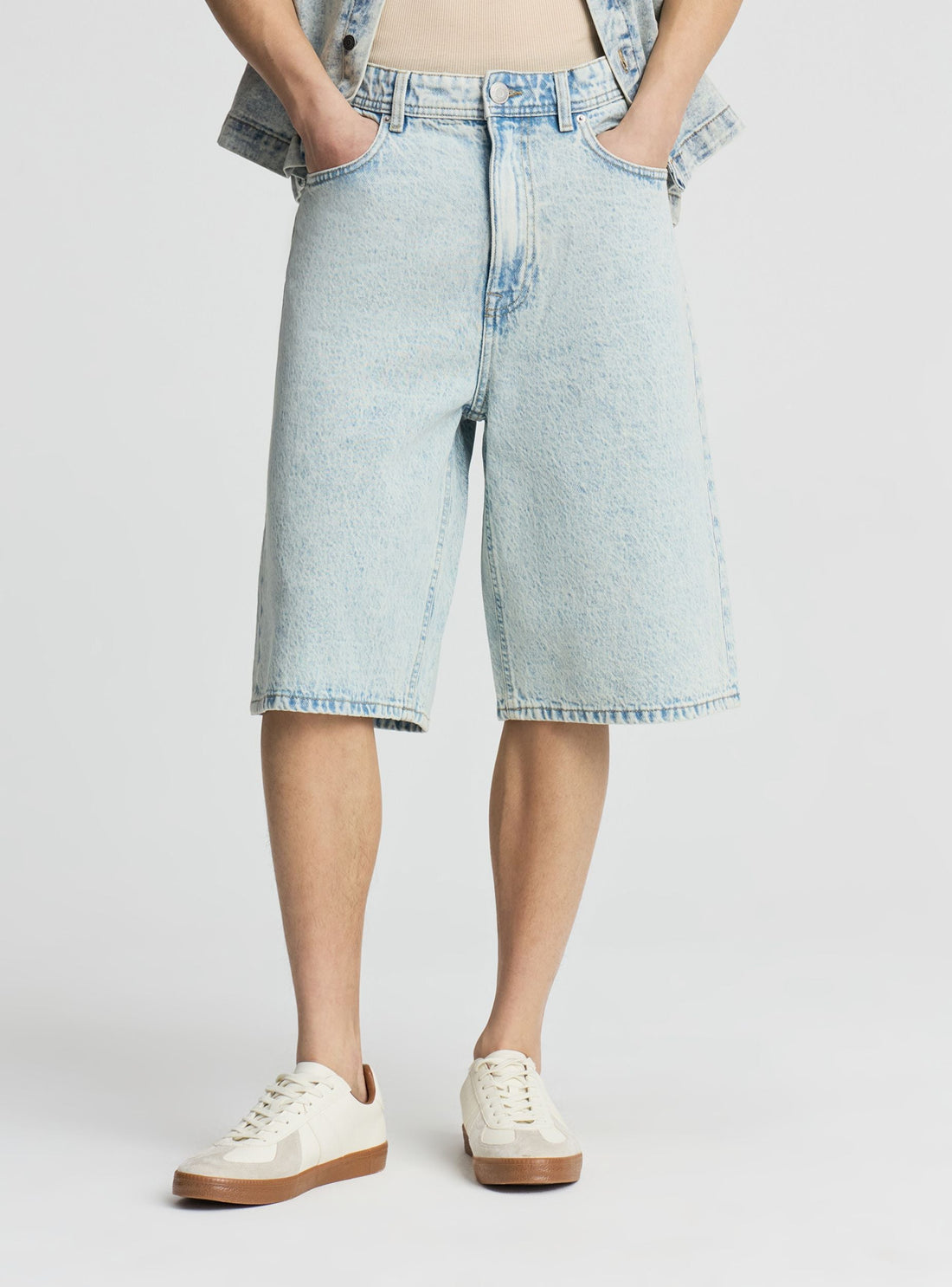 Pantaloncini jeans baggy a cinque tasche