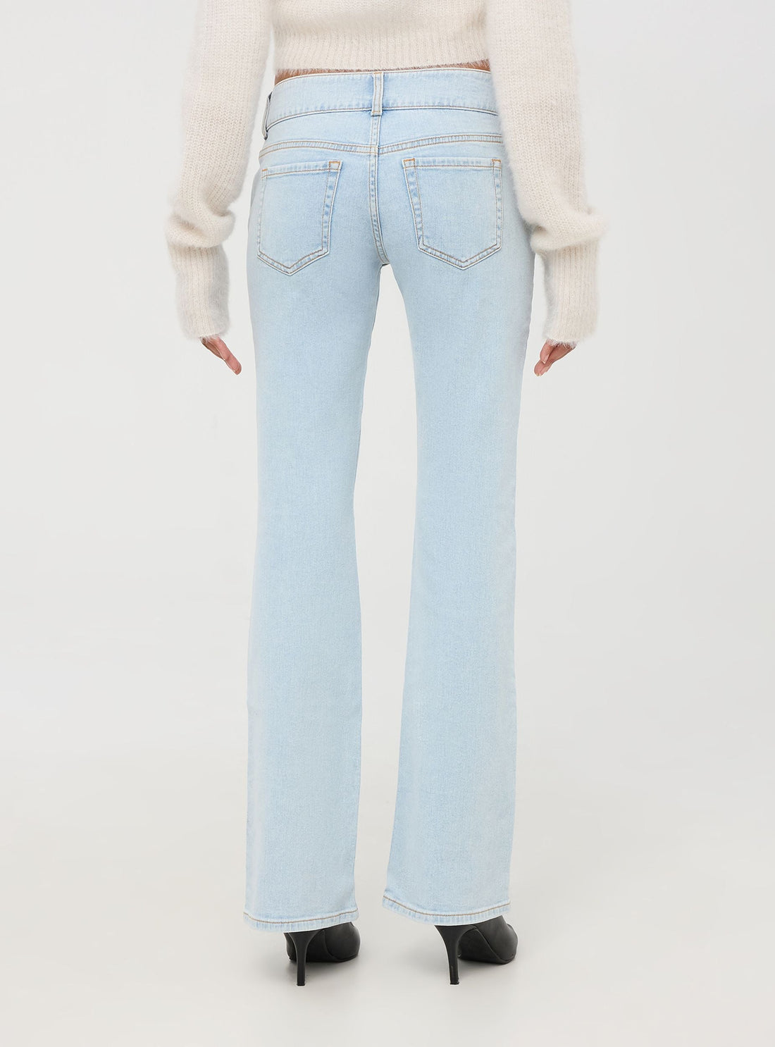 Jeans a zampa vita bassa