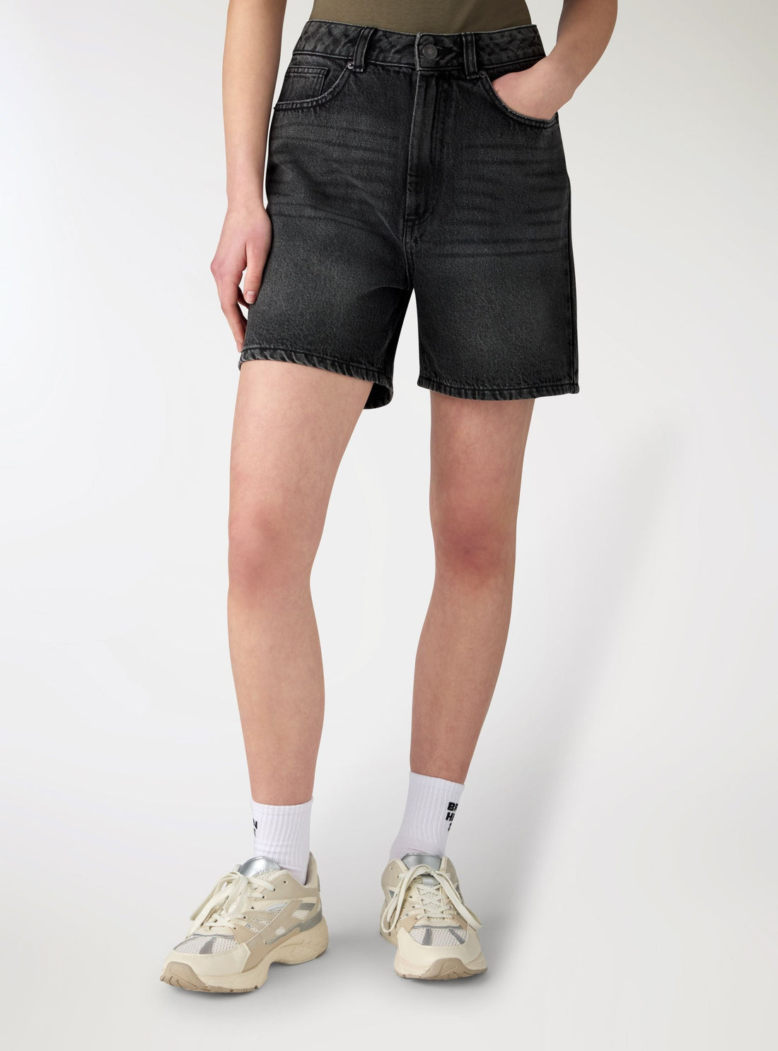 Shorts bermuda in jeans a tinta unita