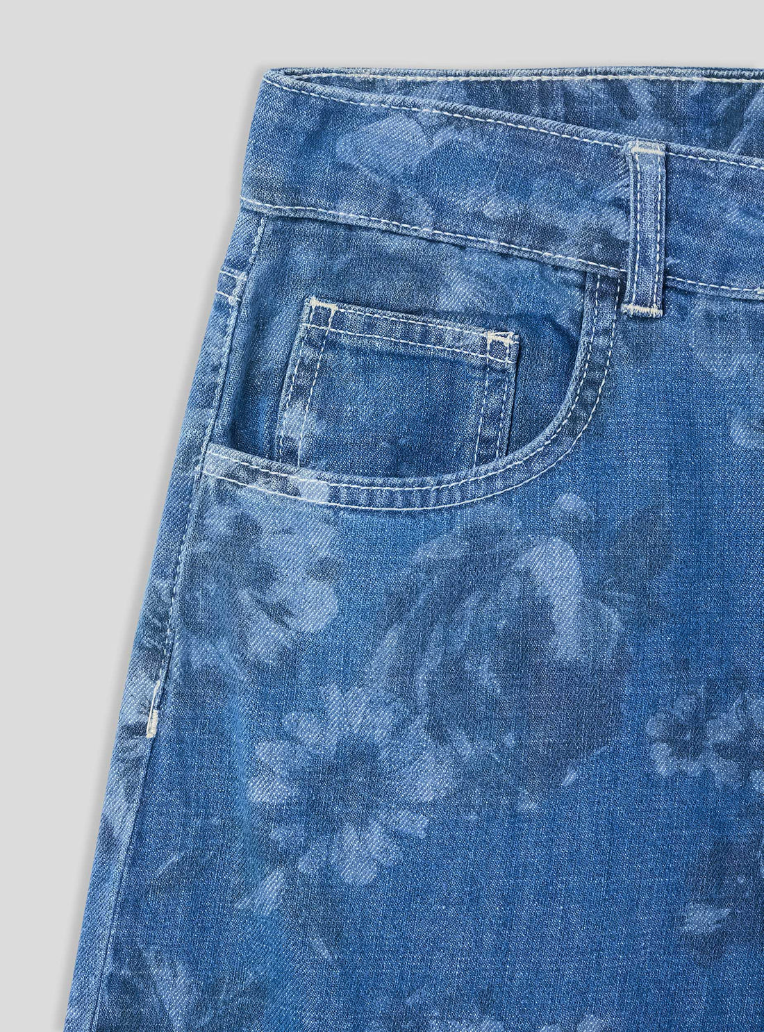 Jeans straight stampa floreale con risvolto