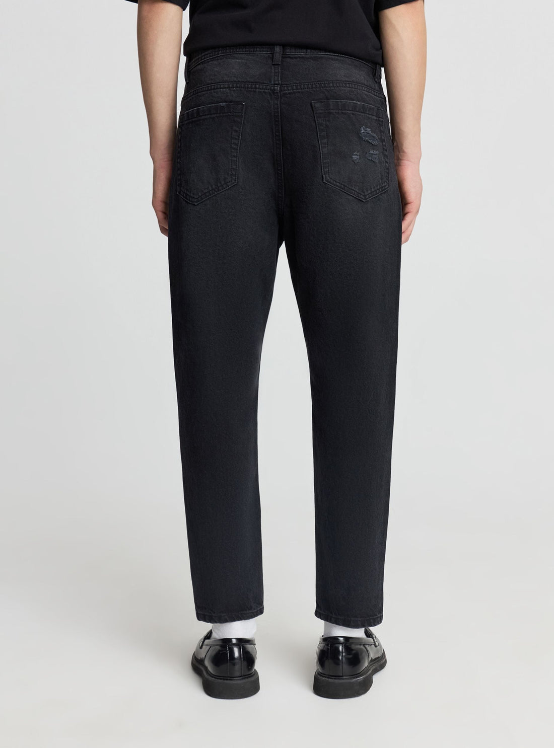 Jeans relaxed con strappi