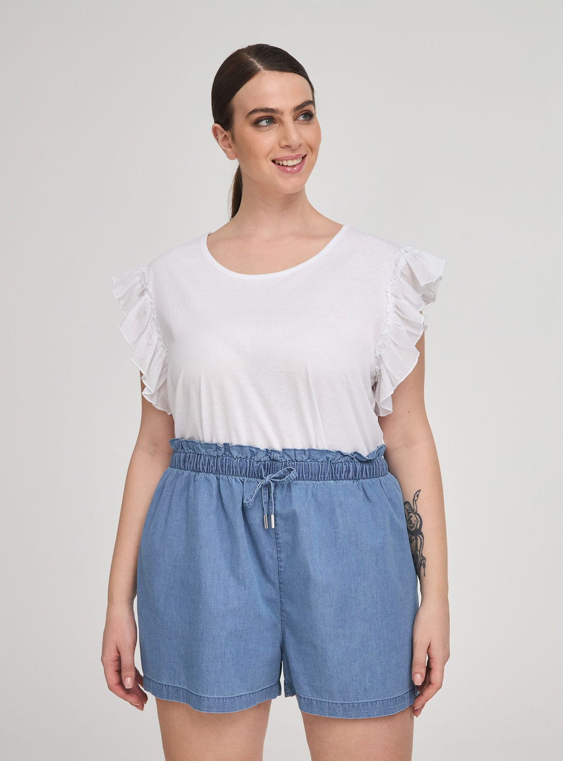 T-shirt manica a balza