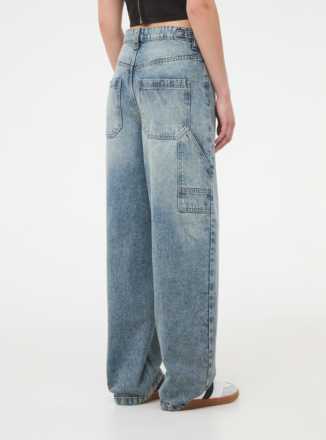 Jeans carpenter ampio effetto sabbiato