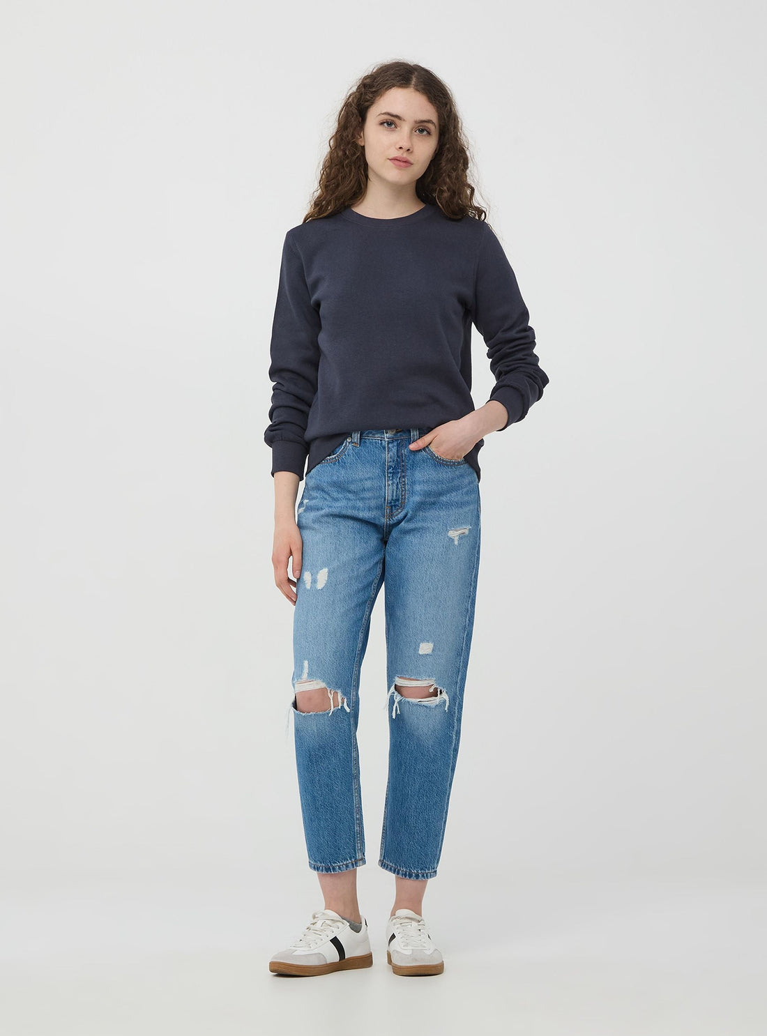 Jeans mom con strappi
