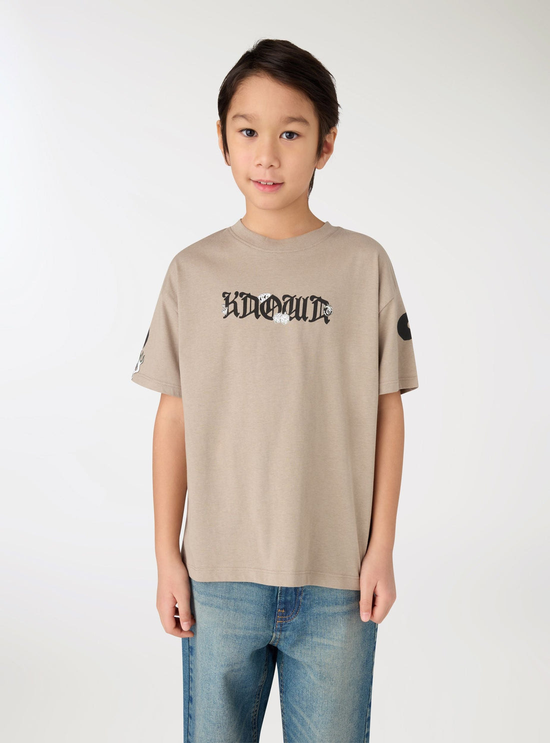 T-shirt con scritta gotica fronte/retro
