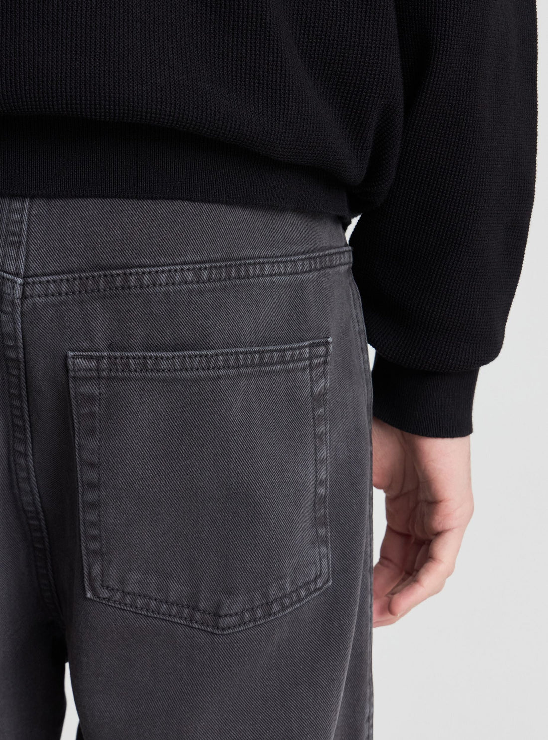 Jeans con cuciture in rilievo