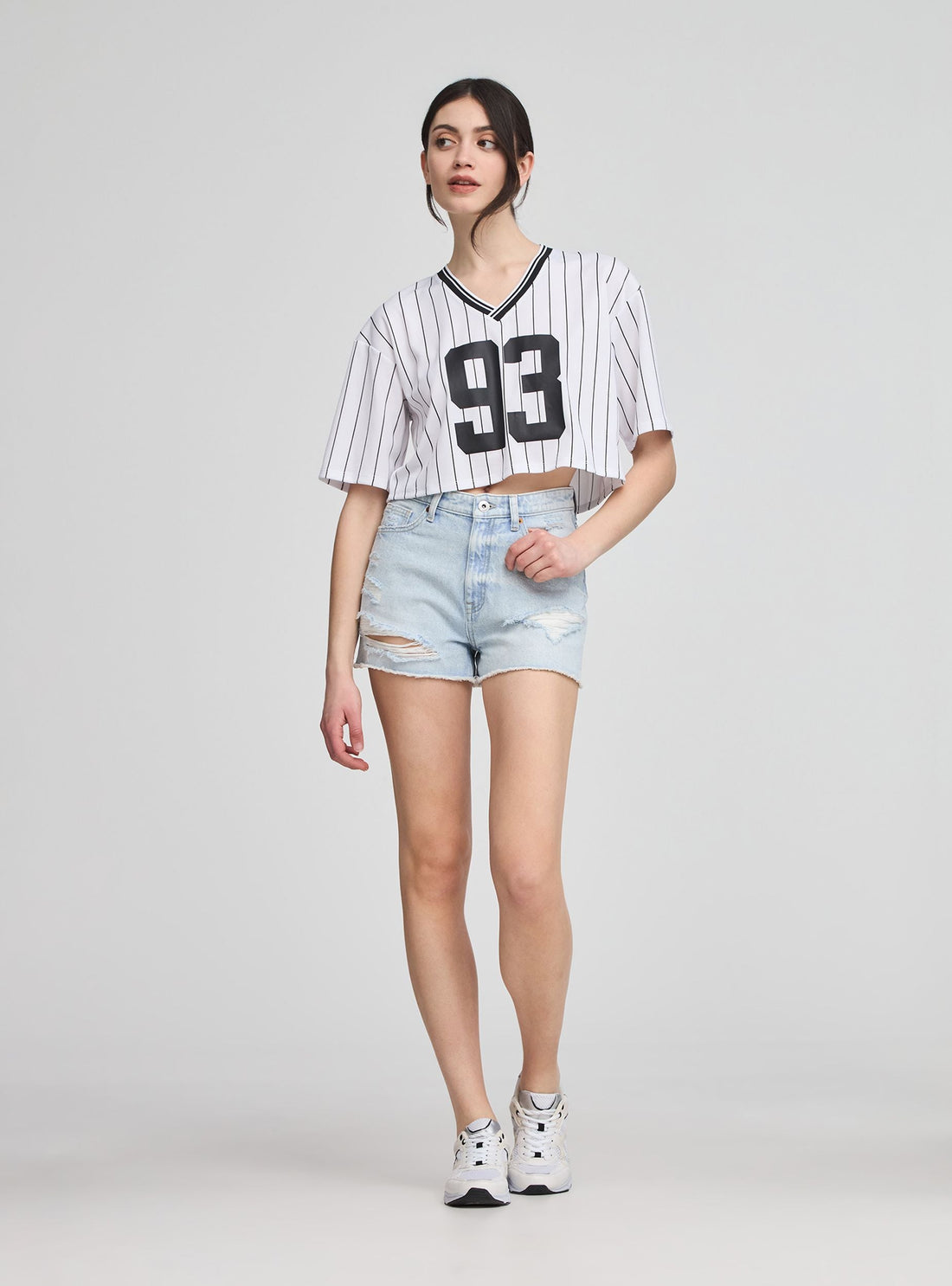 Shorts jeans mom fit con strappi