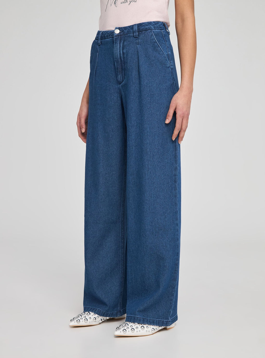 Jeans super wide leg con pinces