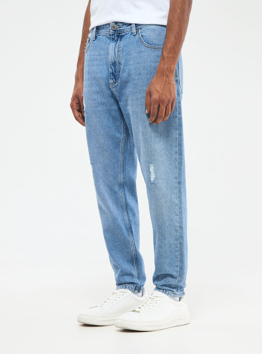 Jeans relaxed con strappi