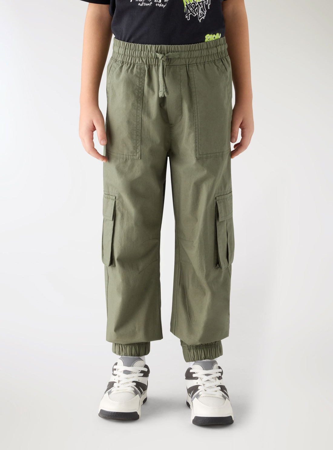 Pantaloncini cargo tinta unita