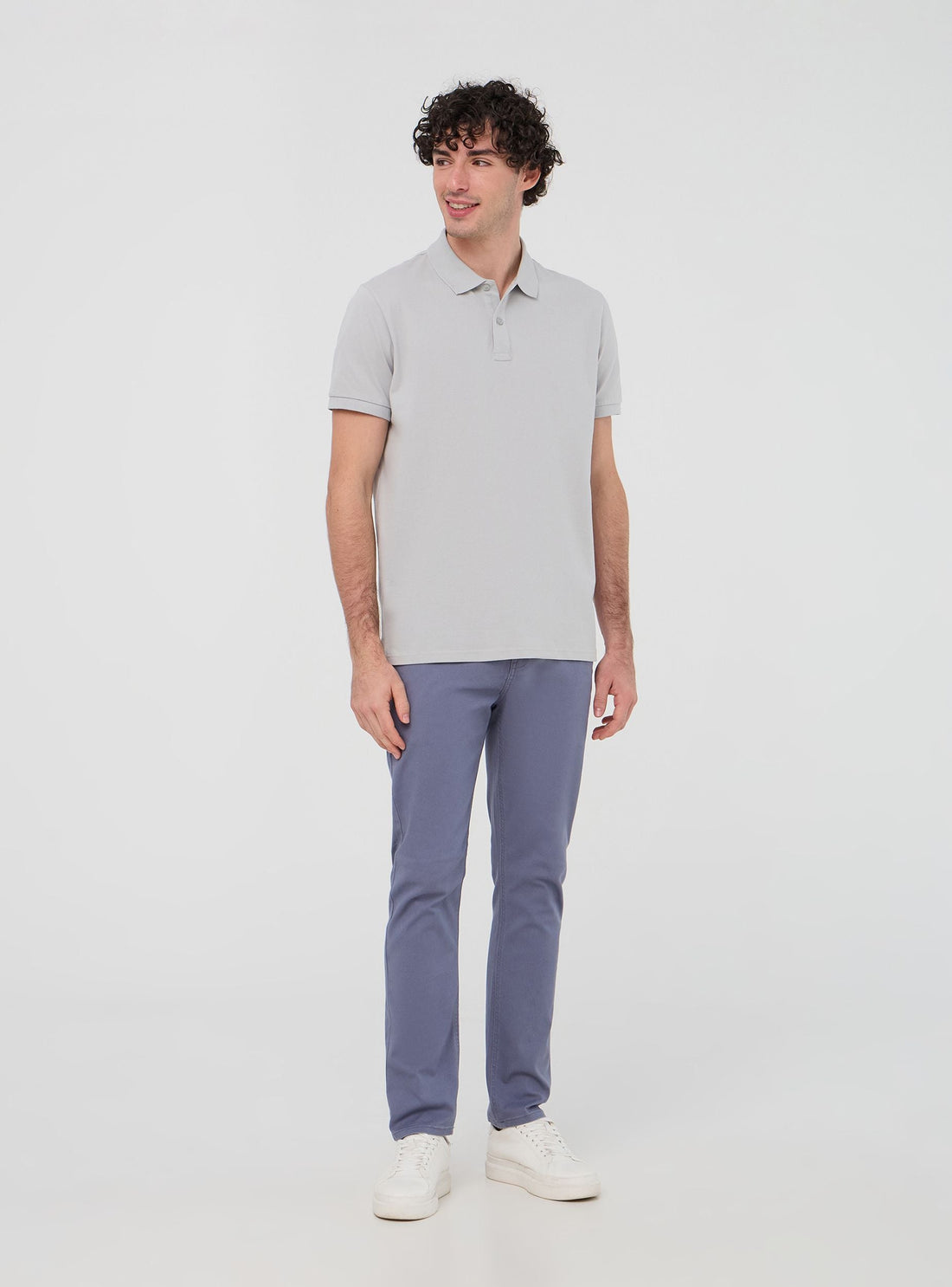 Pantaloni chino tinta unita regular