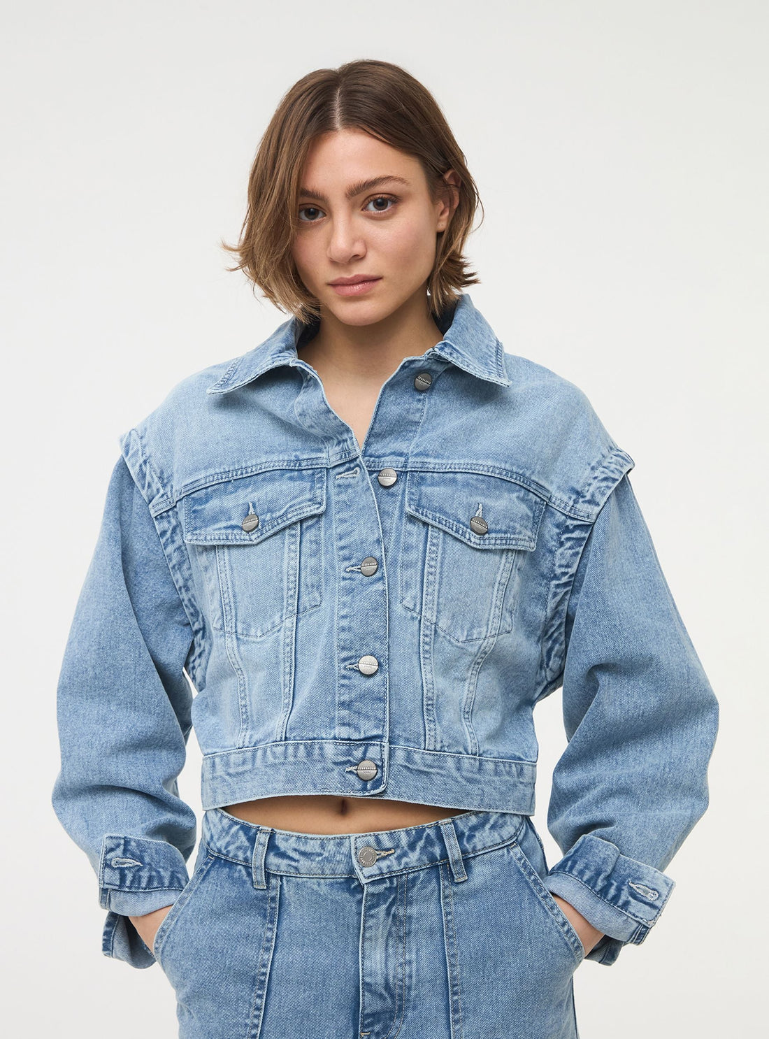 Giubbino crop in jeans