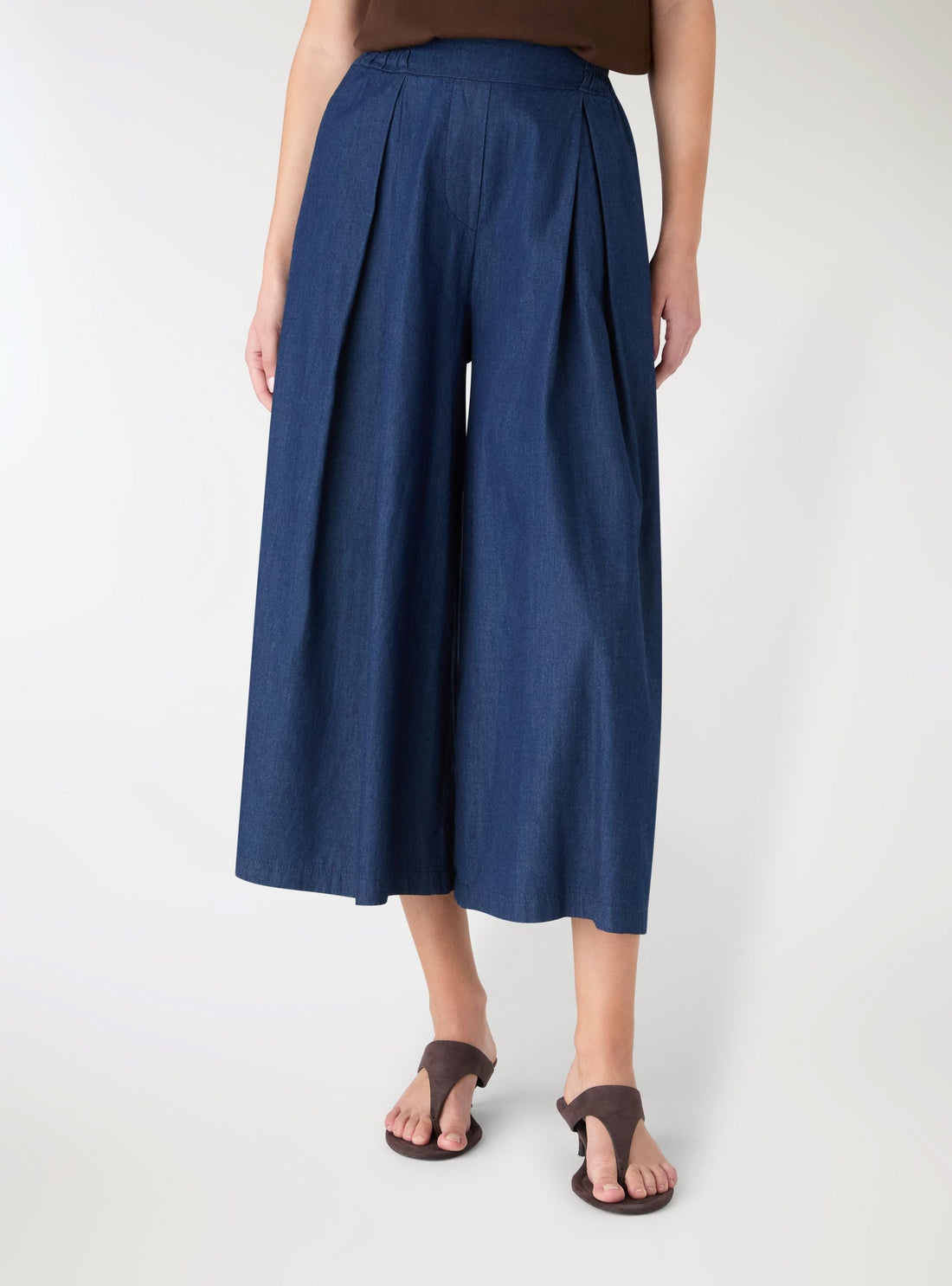 Pantaloni-gonna crop a tinta unita con vita elastica