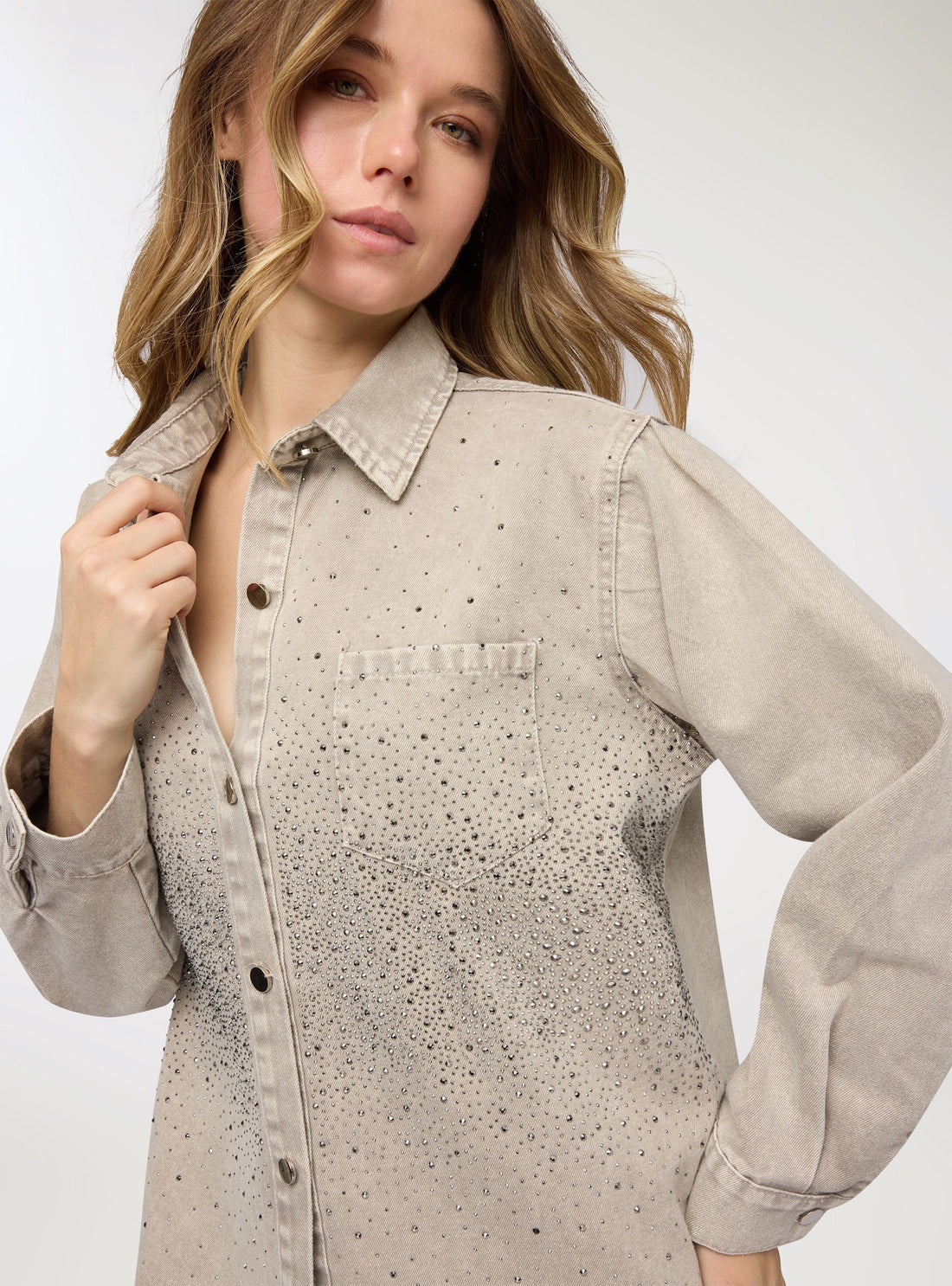 Camicia shacket in jeans con strass