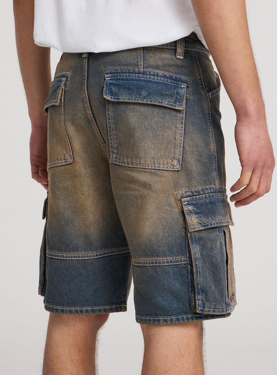 Bermuda jeans cargo tinto