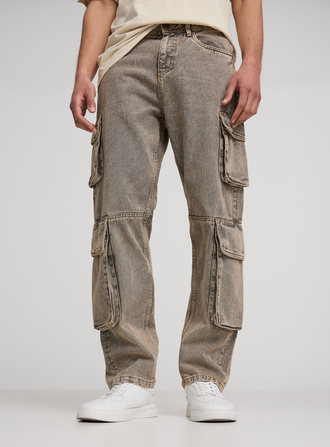 Jeans cargo multipocket tinto