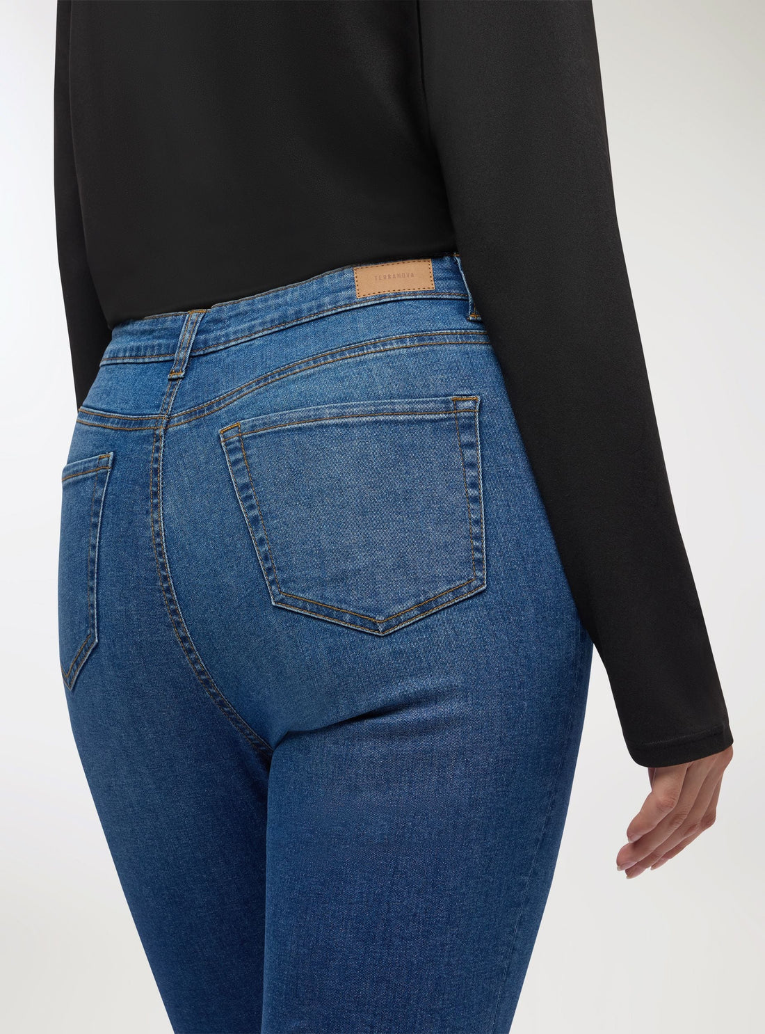 Jeans a zampa