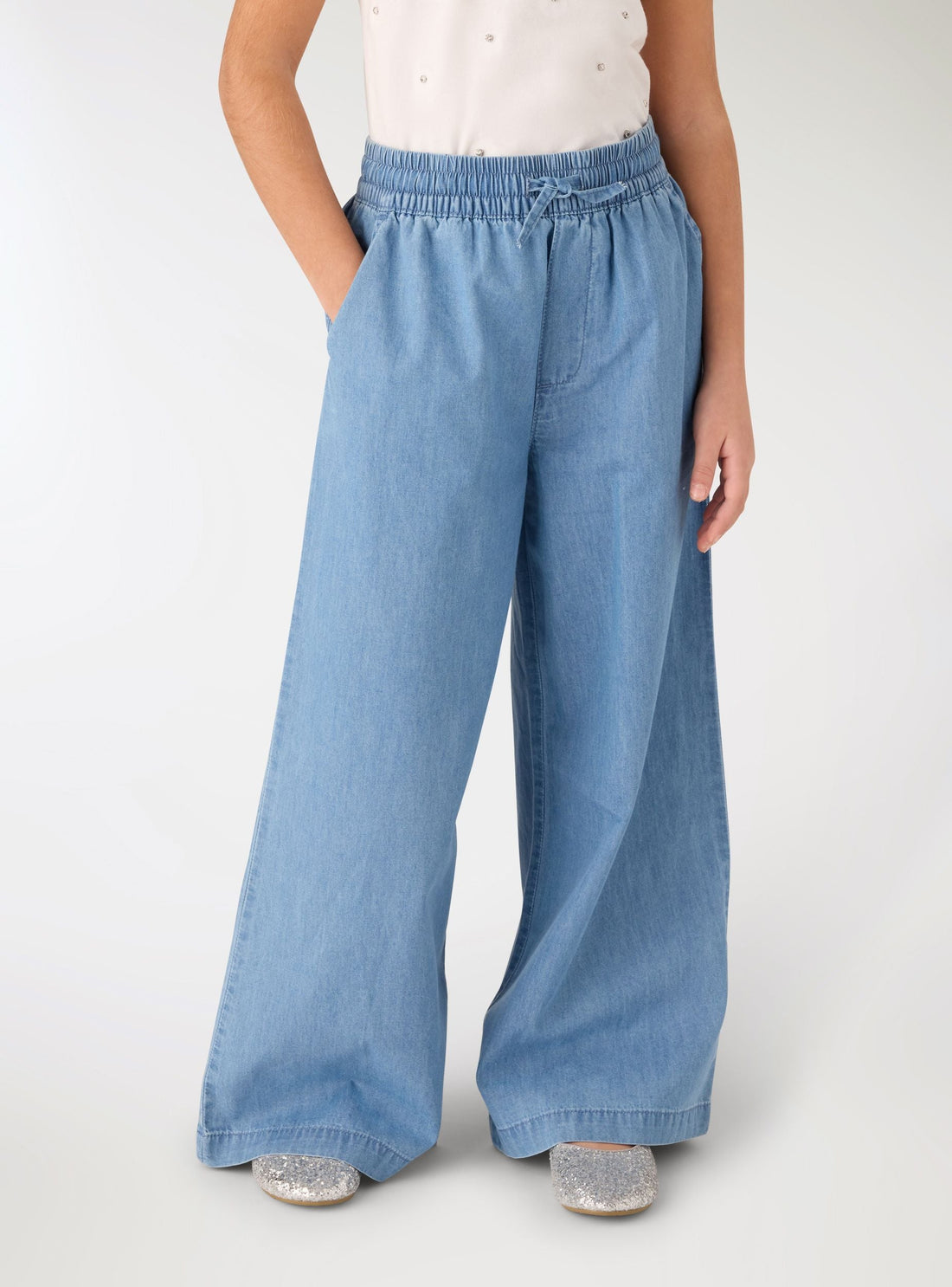 Jeans wide leg con coulisse