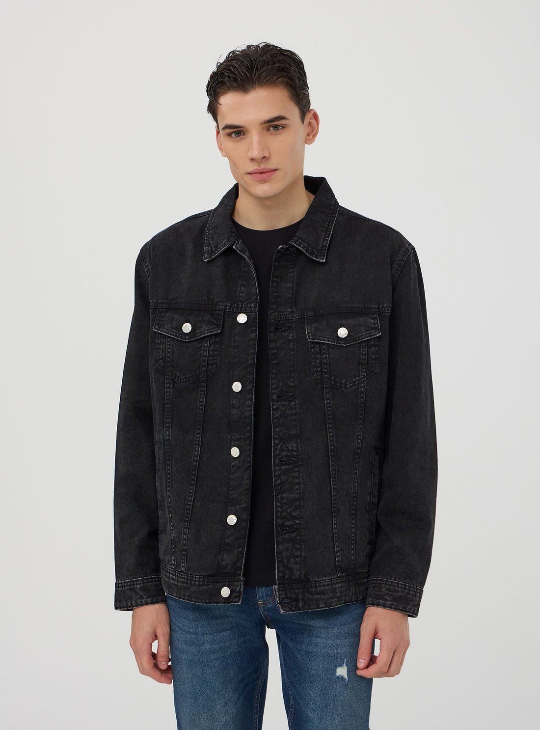 Giubbino di jeans con tasche