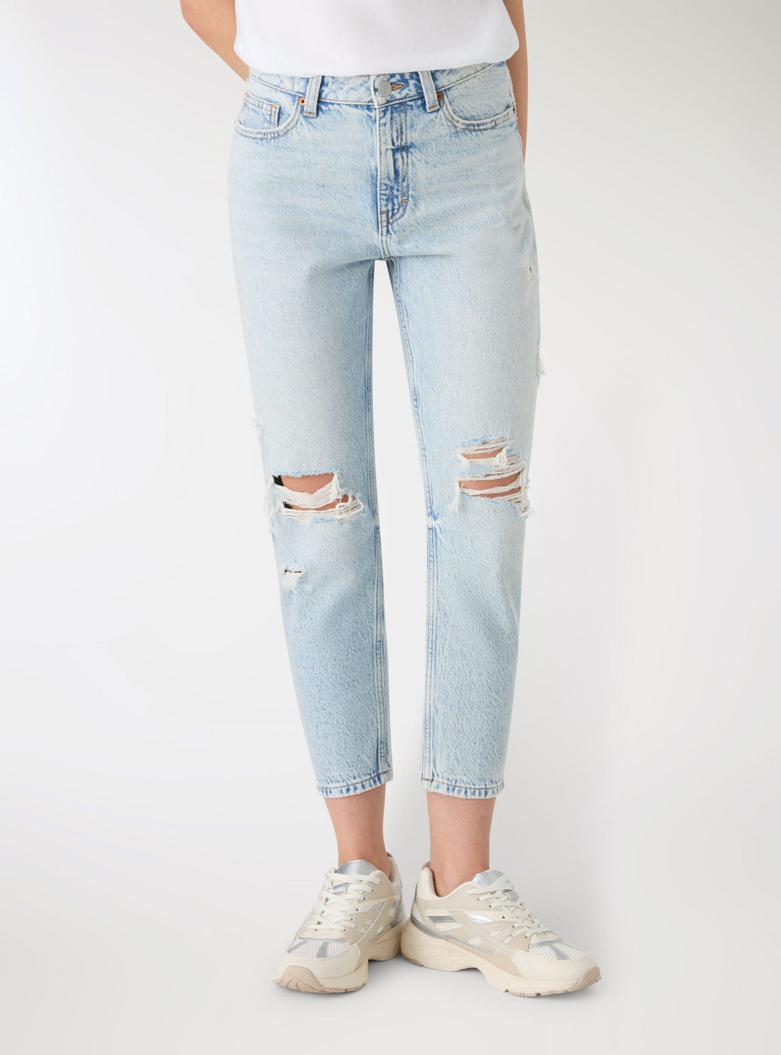 Jeans mom con strappi