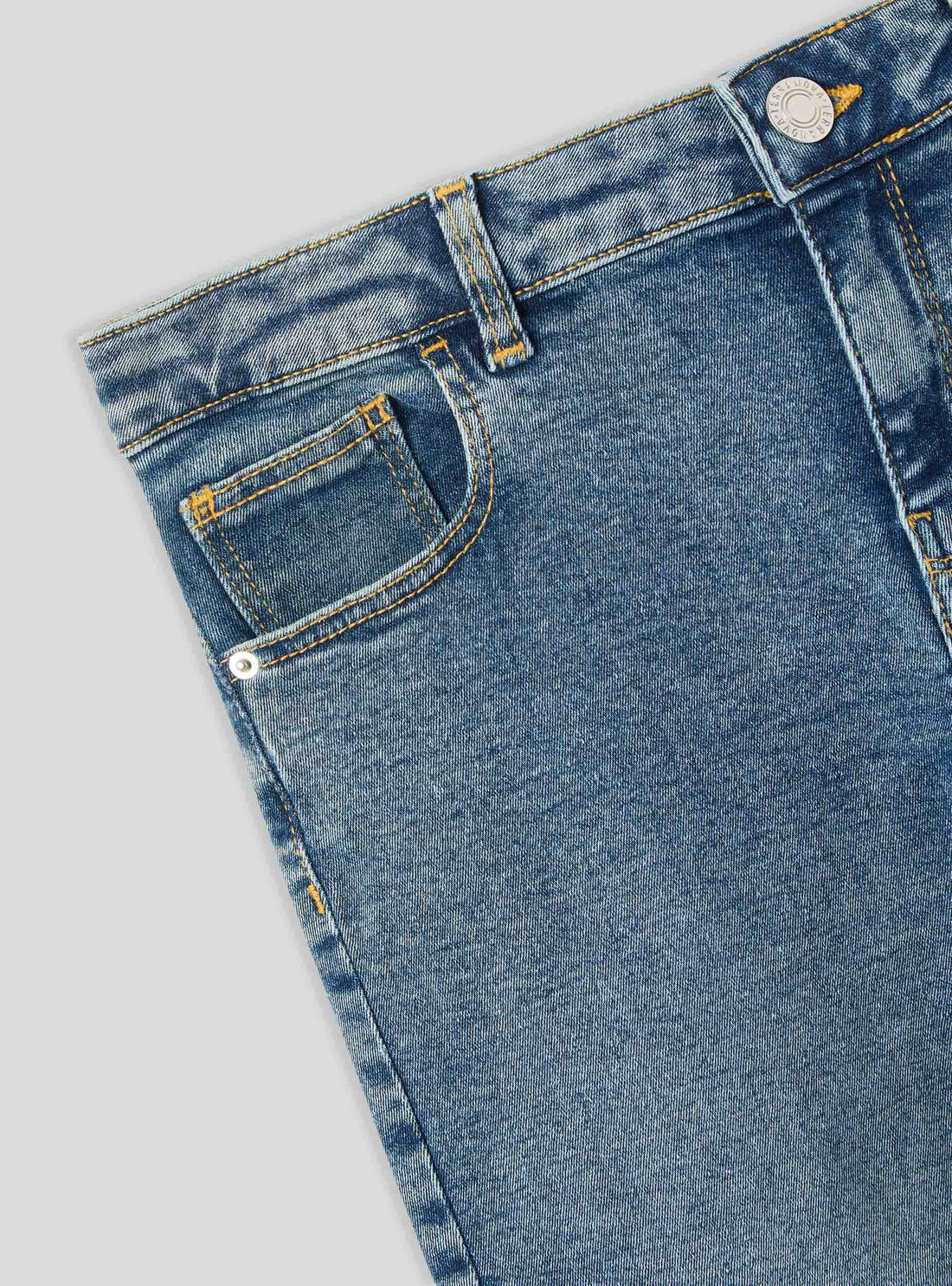Jeans cargo a zampa
