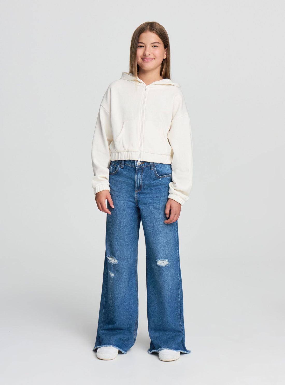 Jeans super wide leg con strappi