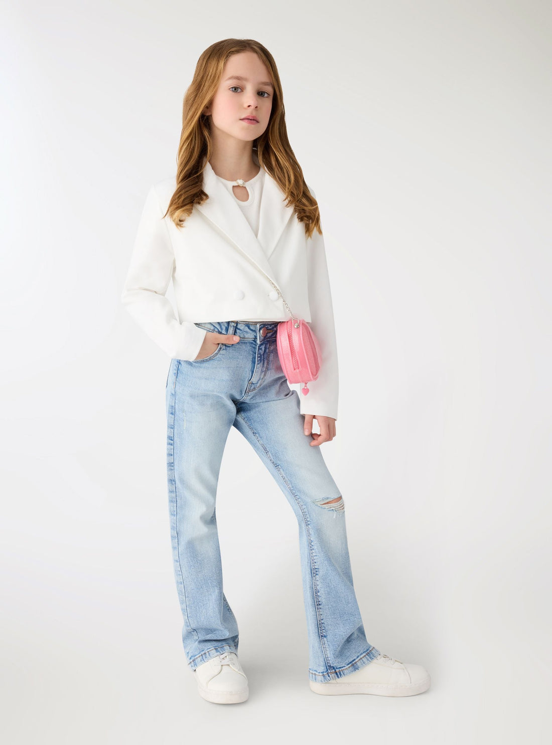 Jeans zampa con strappi