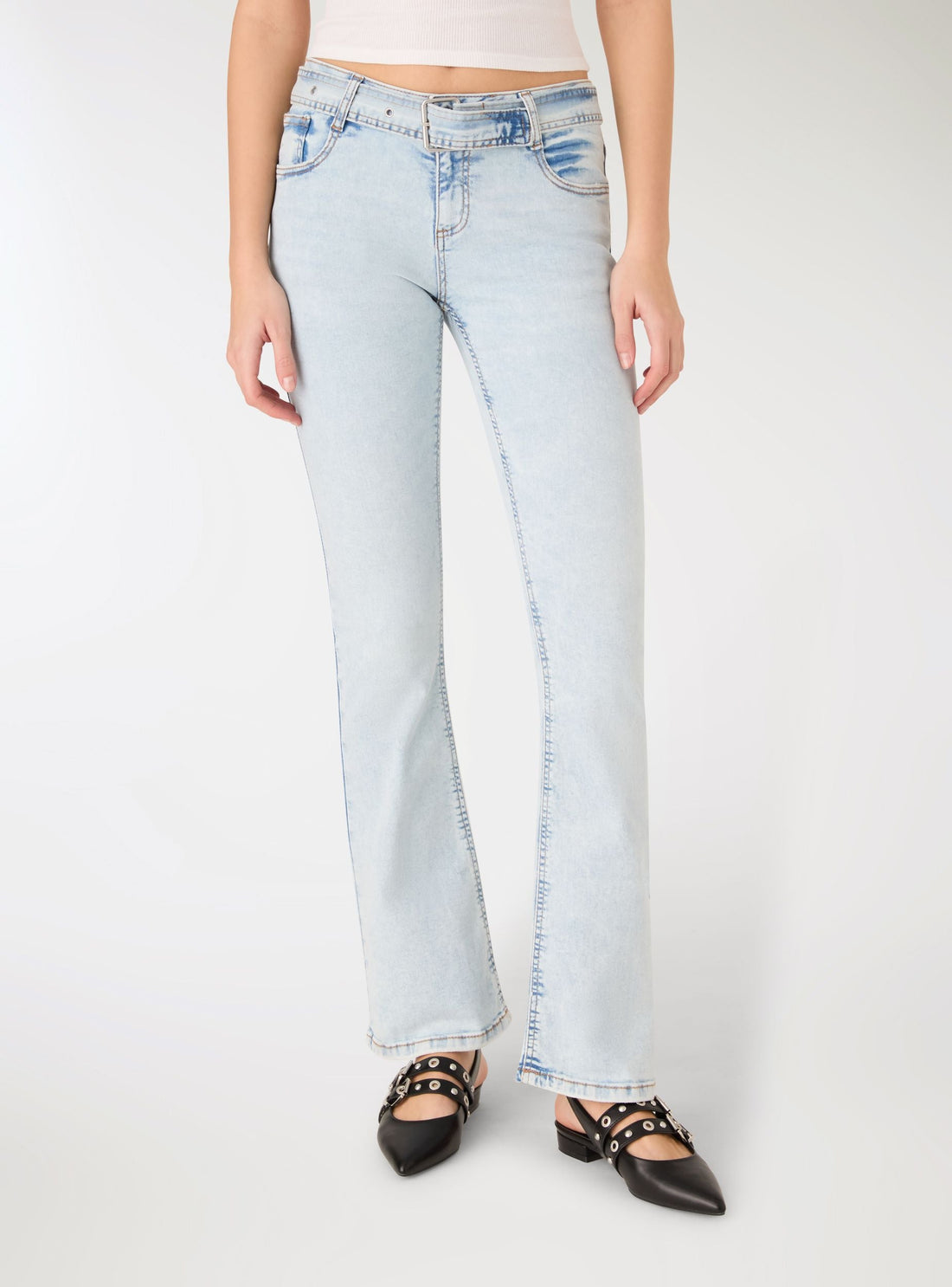 Jeans flare a vita bassa