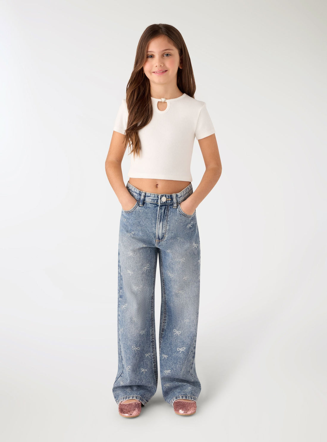 Jeans wide leg con applicazioni