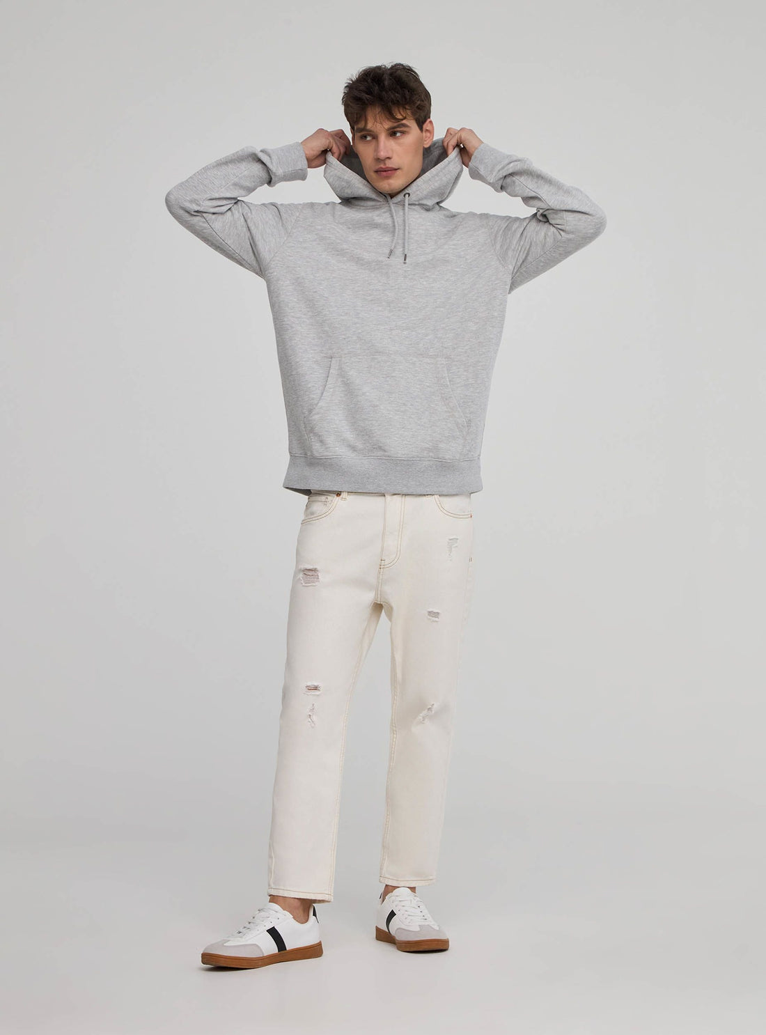 Jeans loose fit con strappi