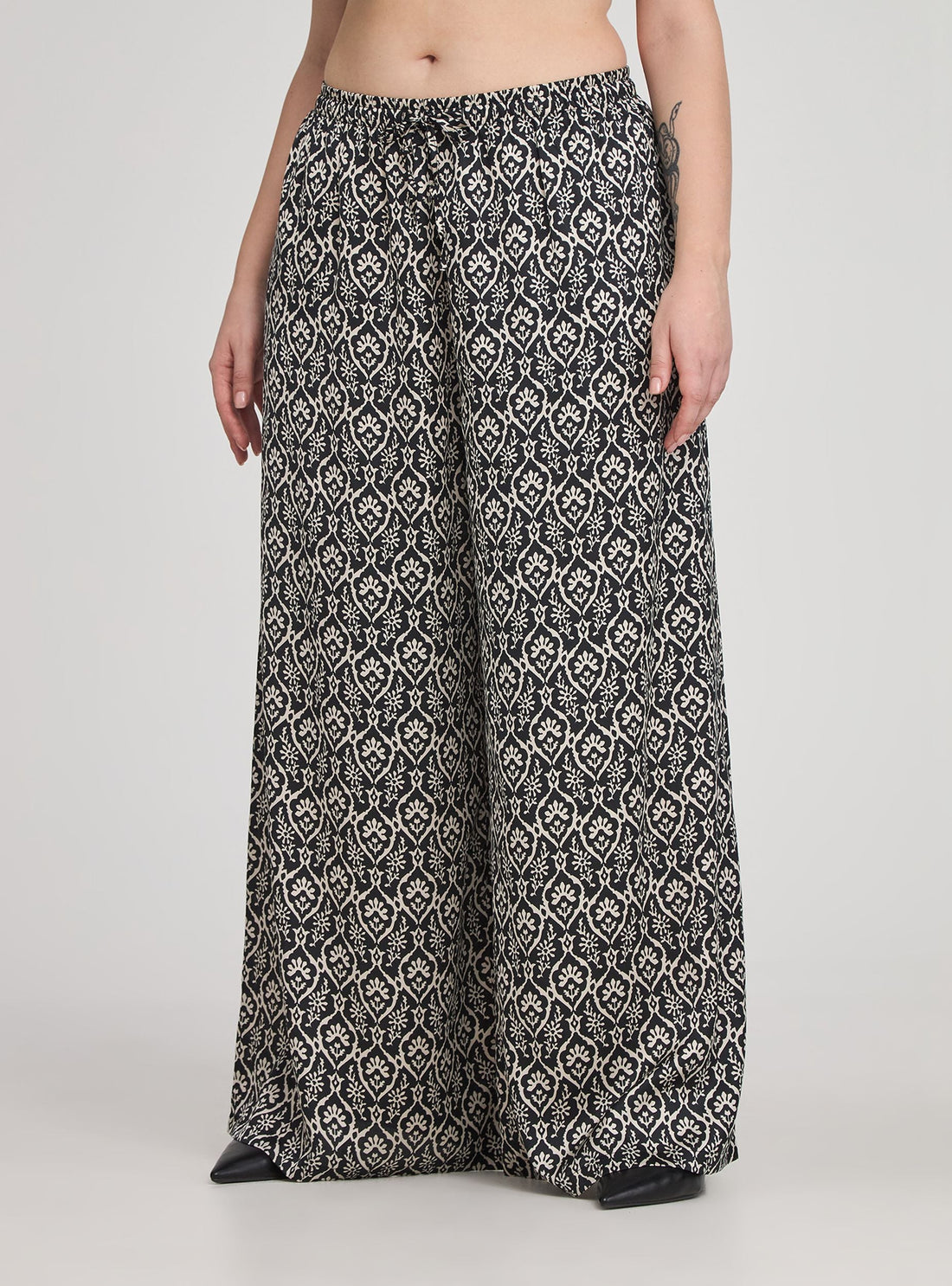 Pantalone wide leg fantasia