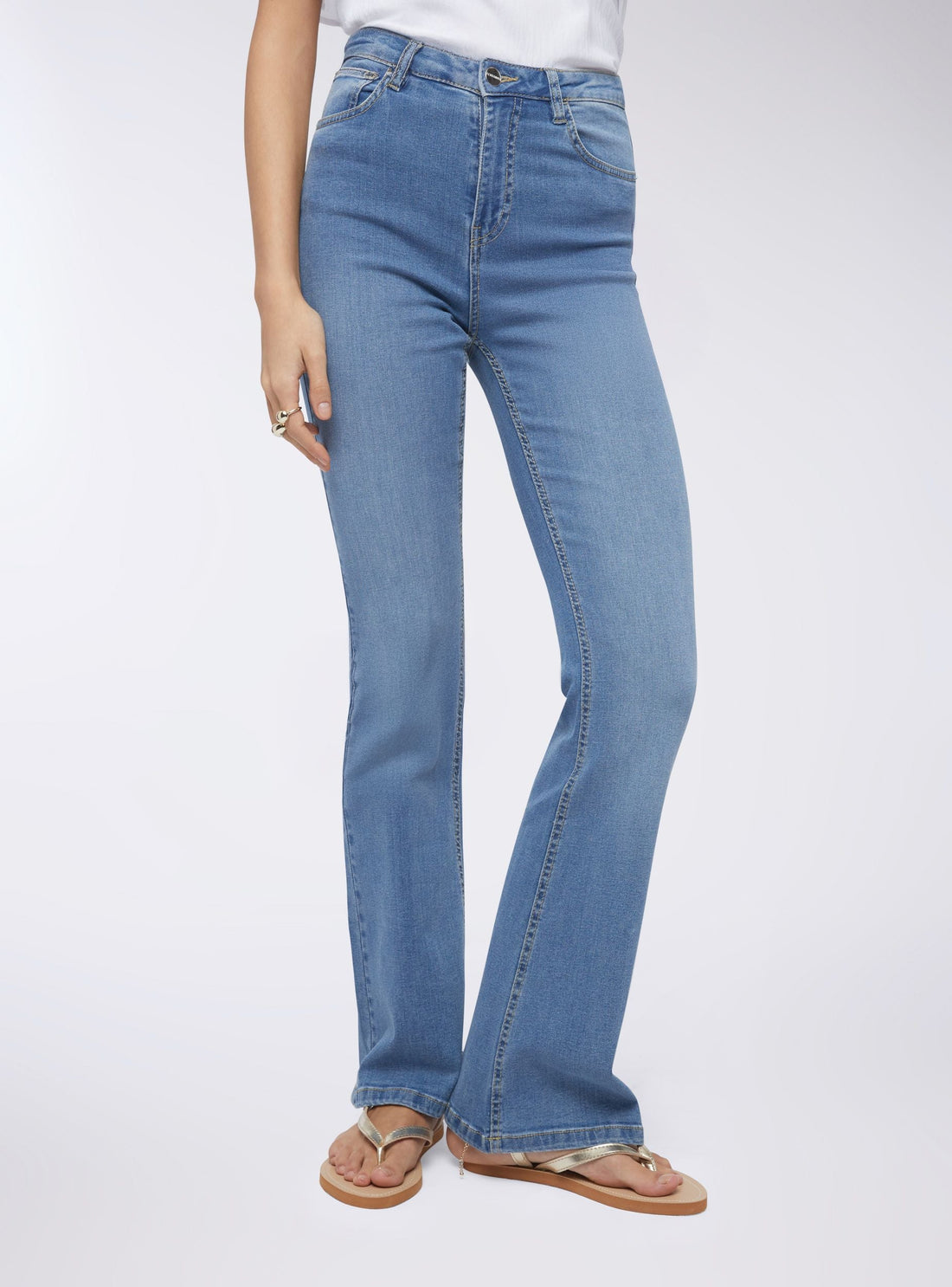 Jeans a zampa a vita alta lavaggio medio