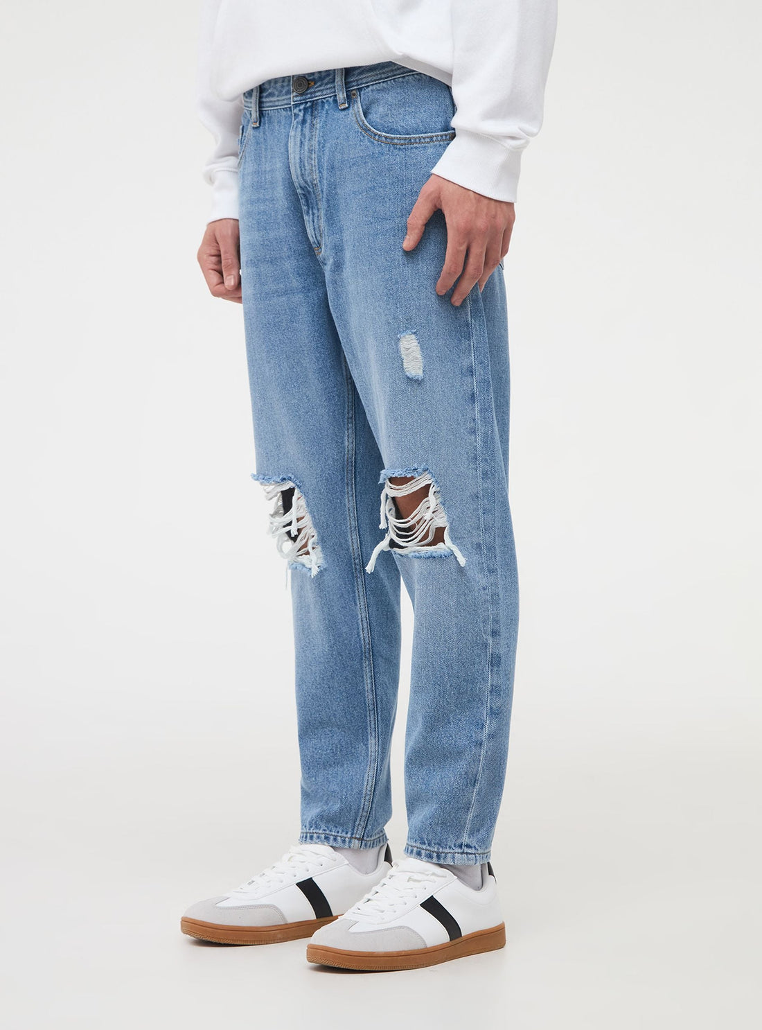 Jeans relaxed con strappi