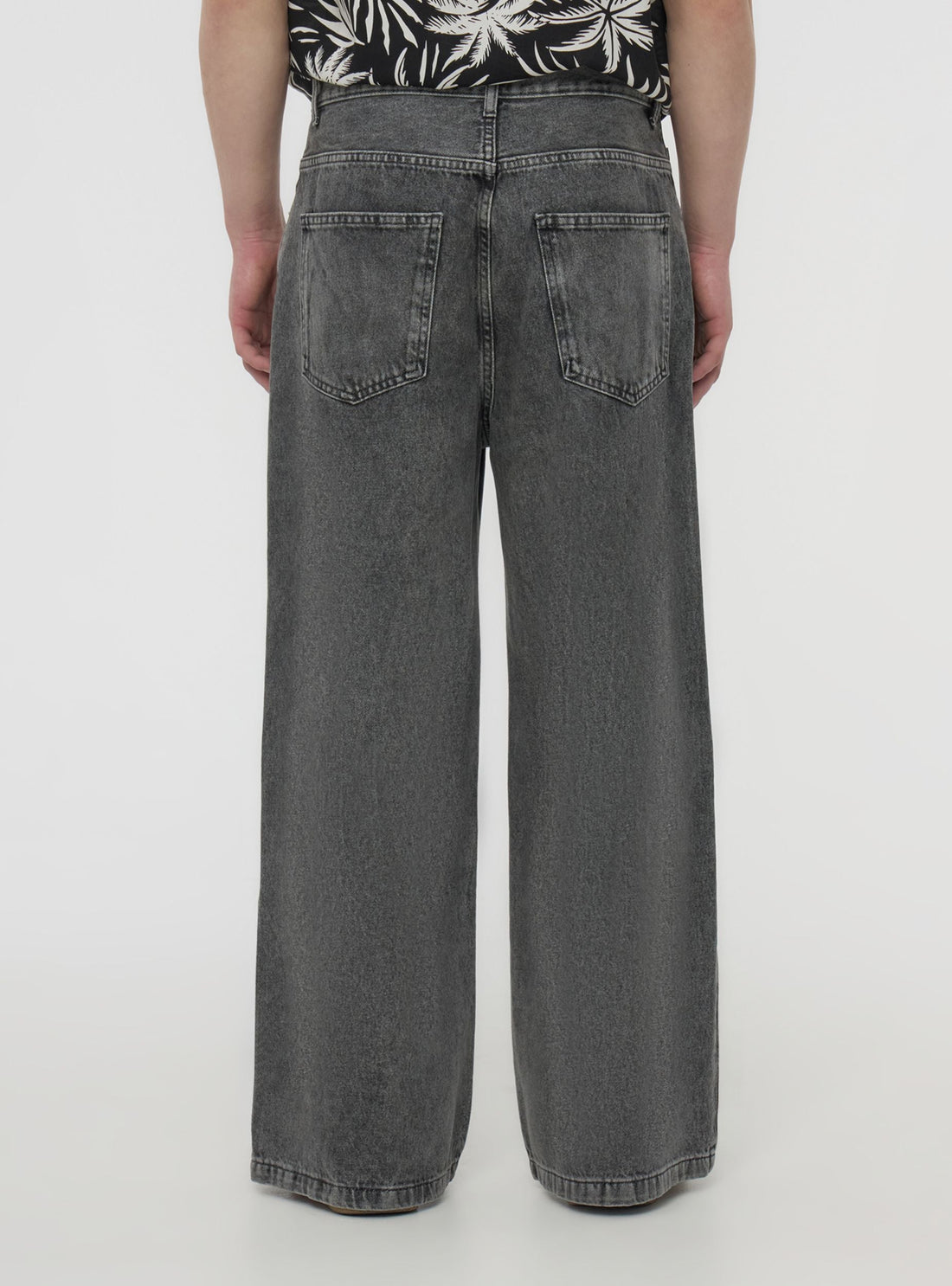 Jeans scuri skater