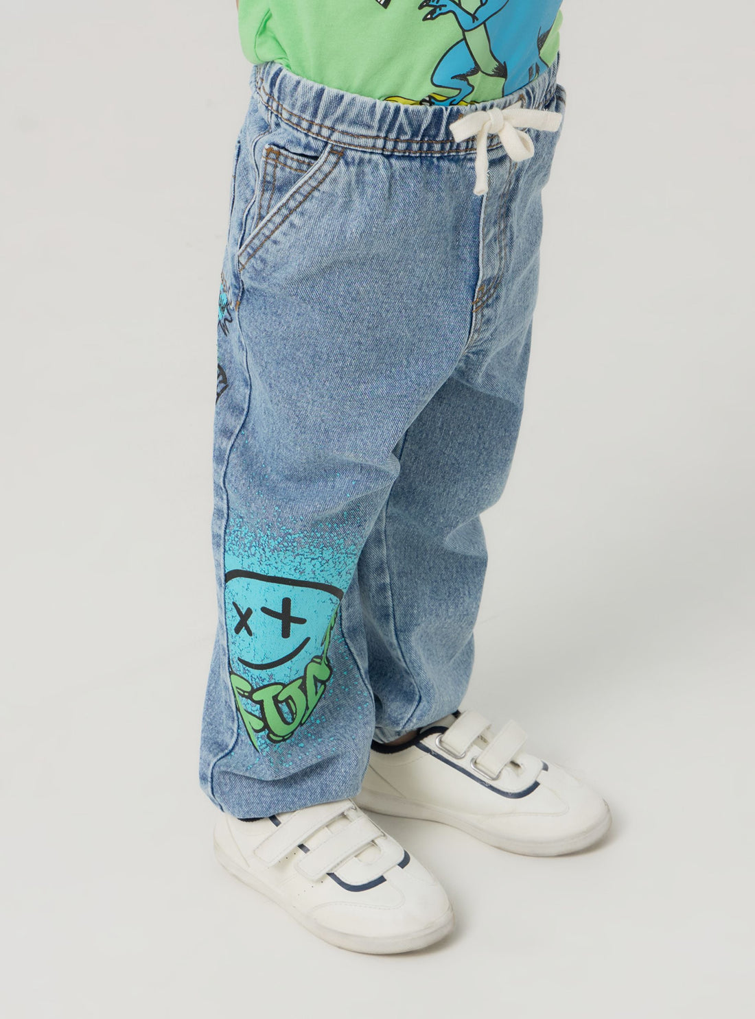 Jeans jogger stampa stile graffiti